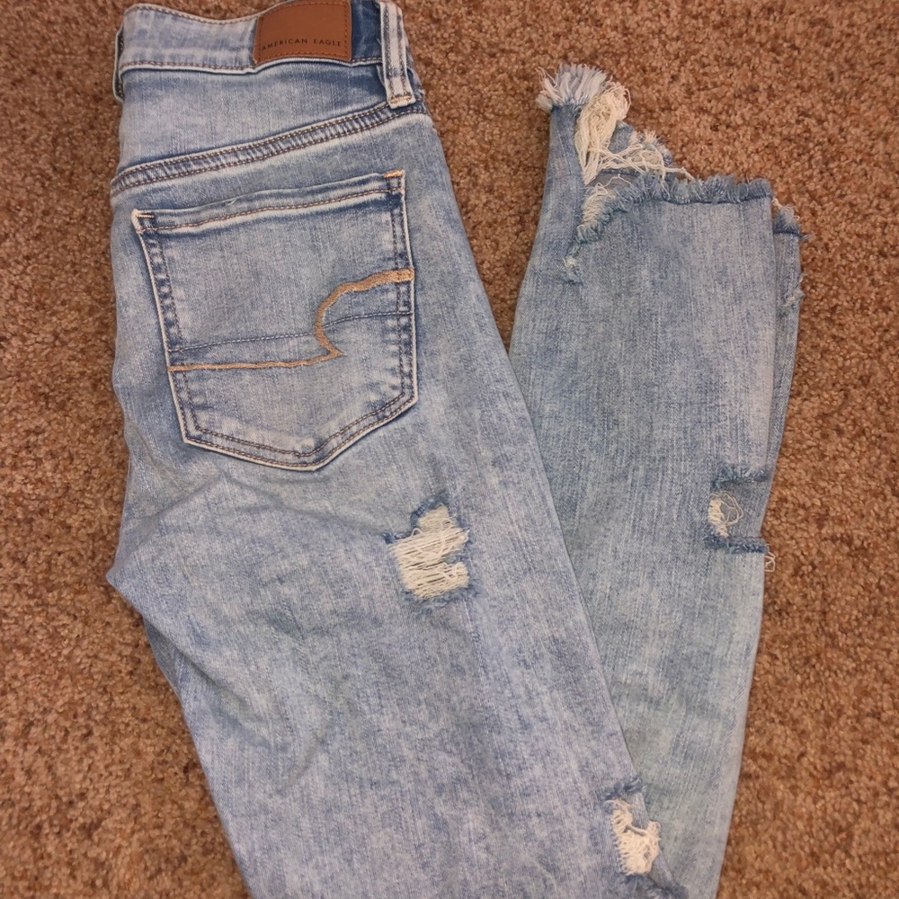 American Eagle distressed jeans